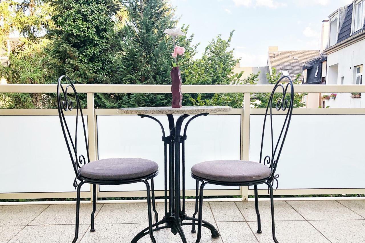 Wunderschoene Altbauwohnung Mit Flair In Wuppertal Exterior foto